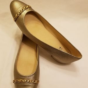 Stuart weitzman Gold loafers 7.5 N